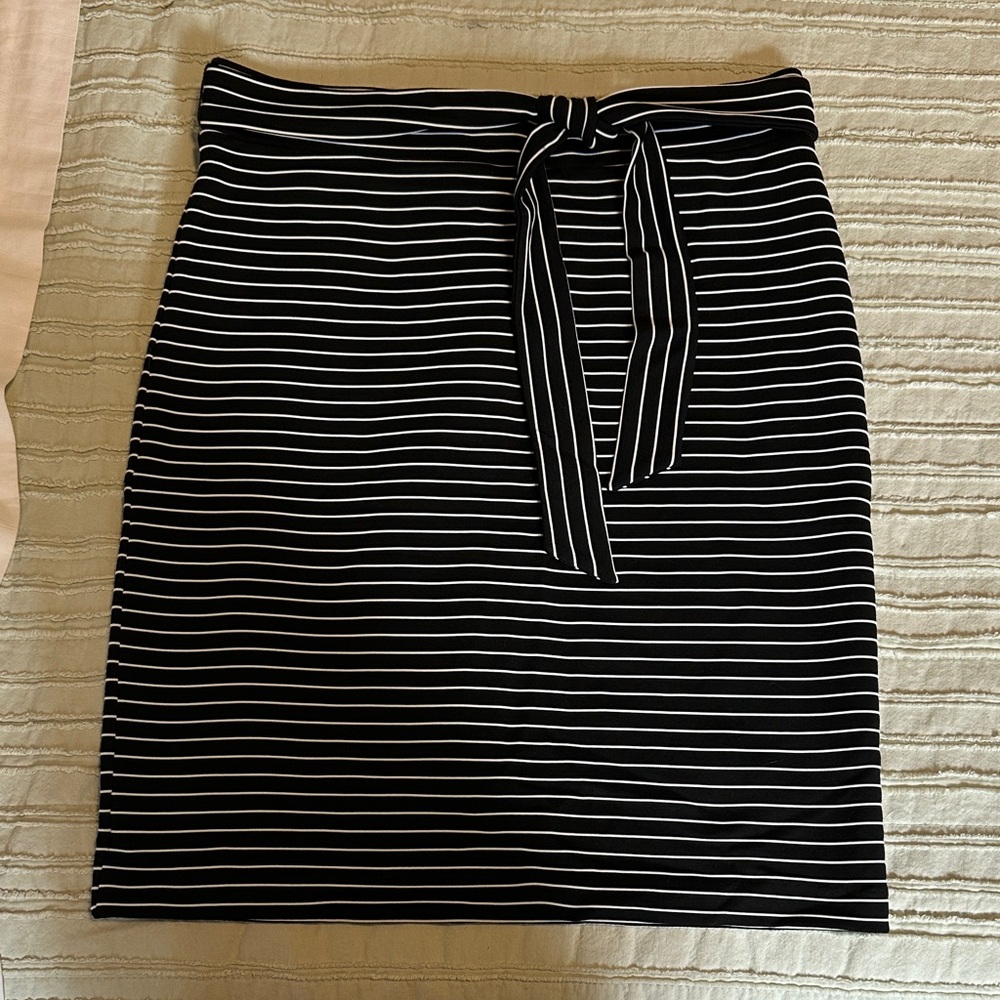 LOFT Black and White Striped Tie-Front Pencil Skirt (NWT)